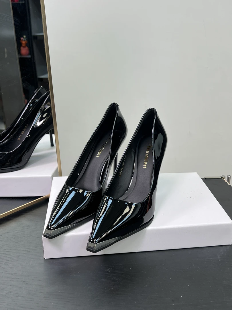 （9厘米）95199黑色细跟高跟鞋