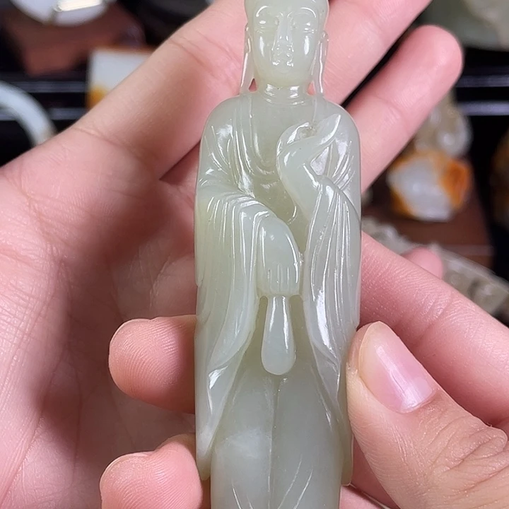 青***上和田玉未镶嵌挂件