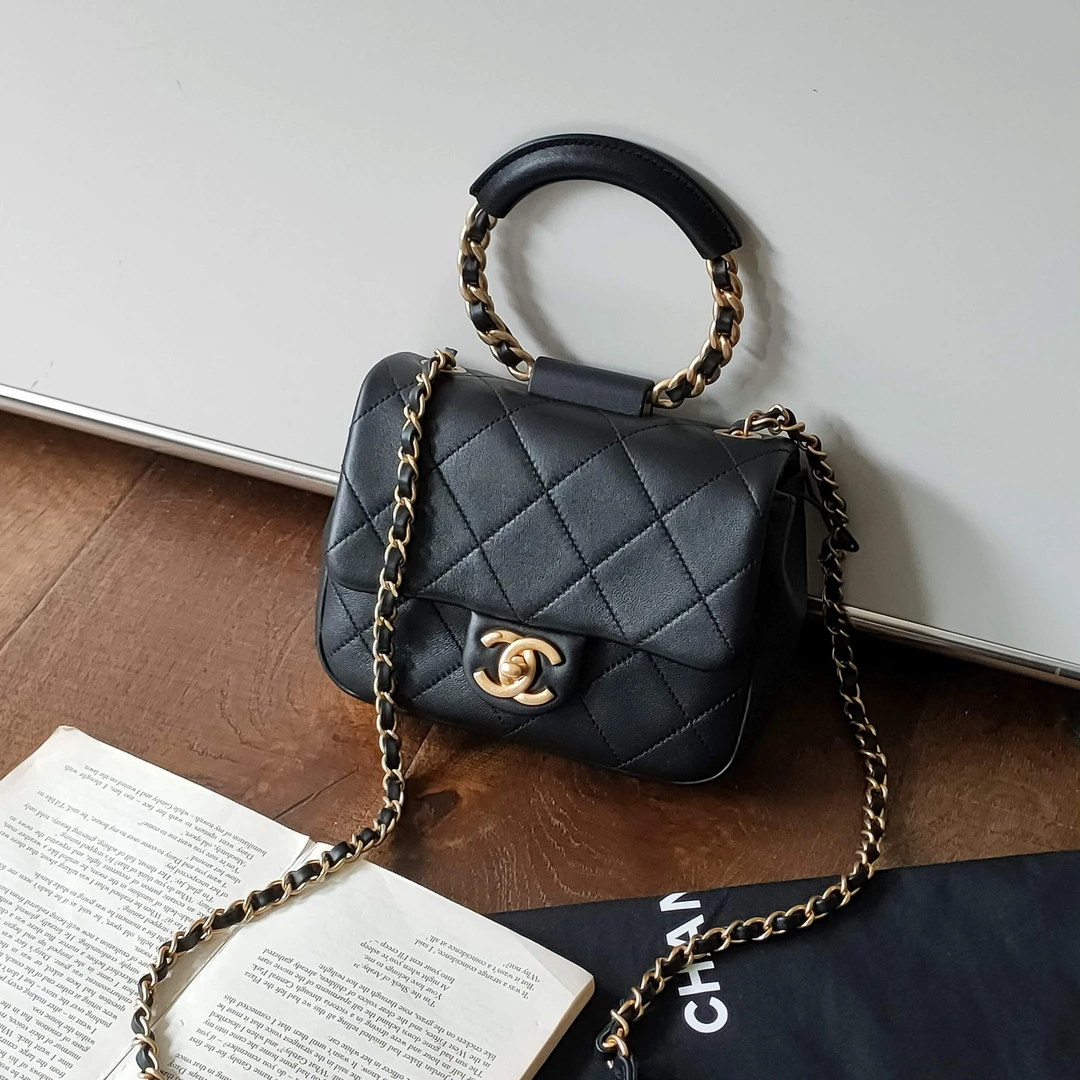 95新 Chanel/香奈儿 20C黑金圆环手柄方胖子斜挎包39775