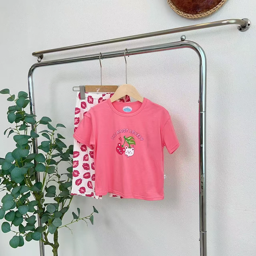 0077丫粉色唇印家居服