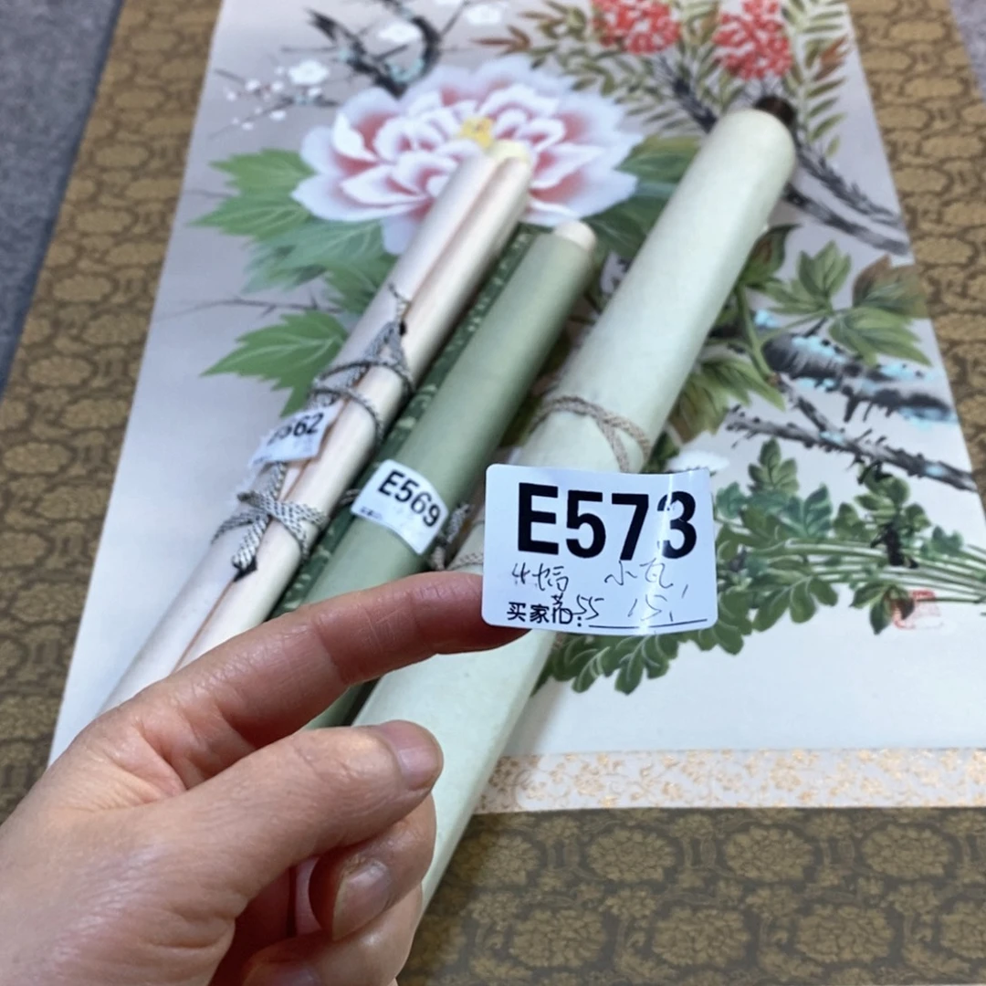 小***瓦文化创意装饰美术品