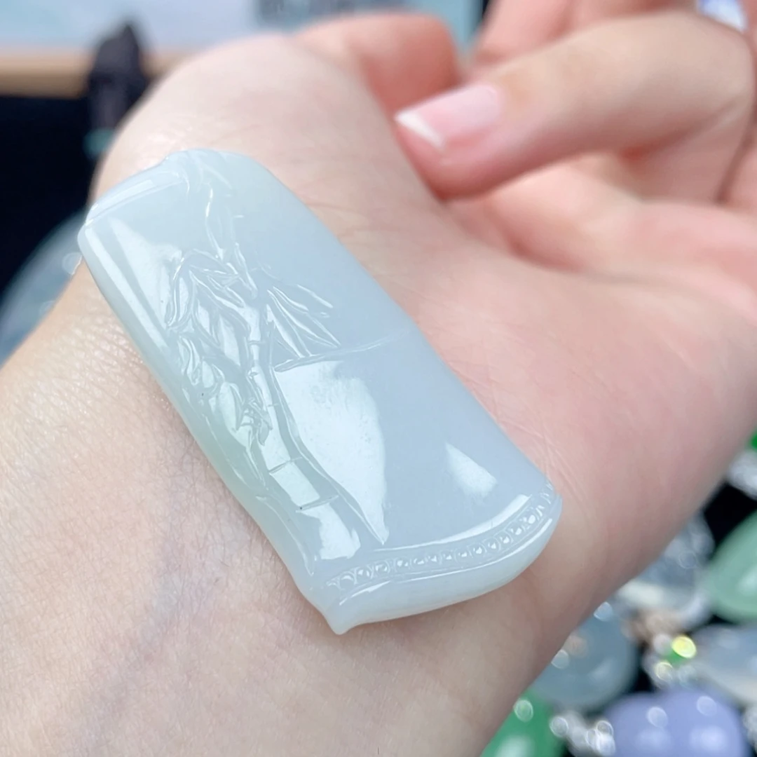 【闪购商品】翡翠颈饰未镶嵌翡翠