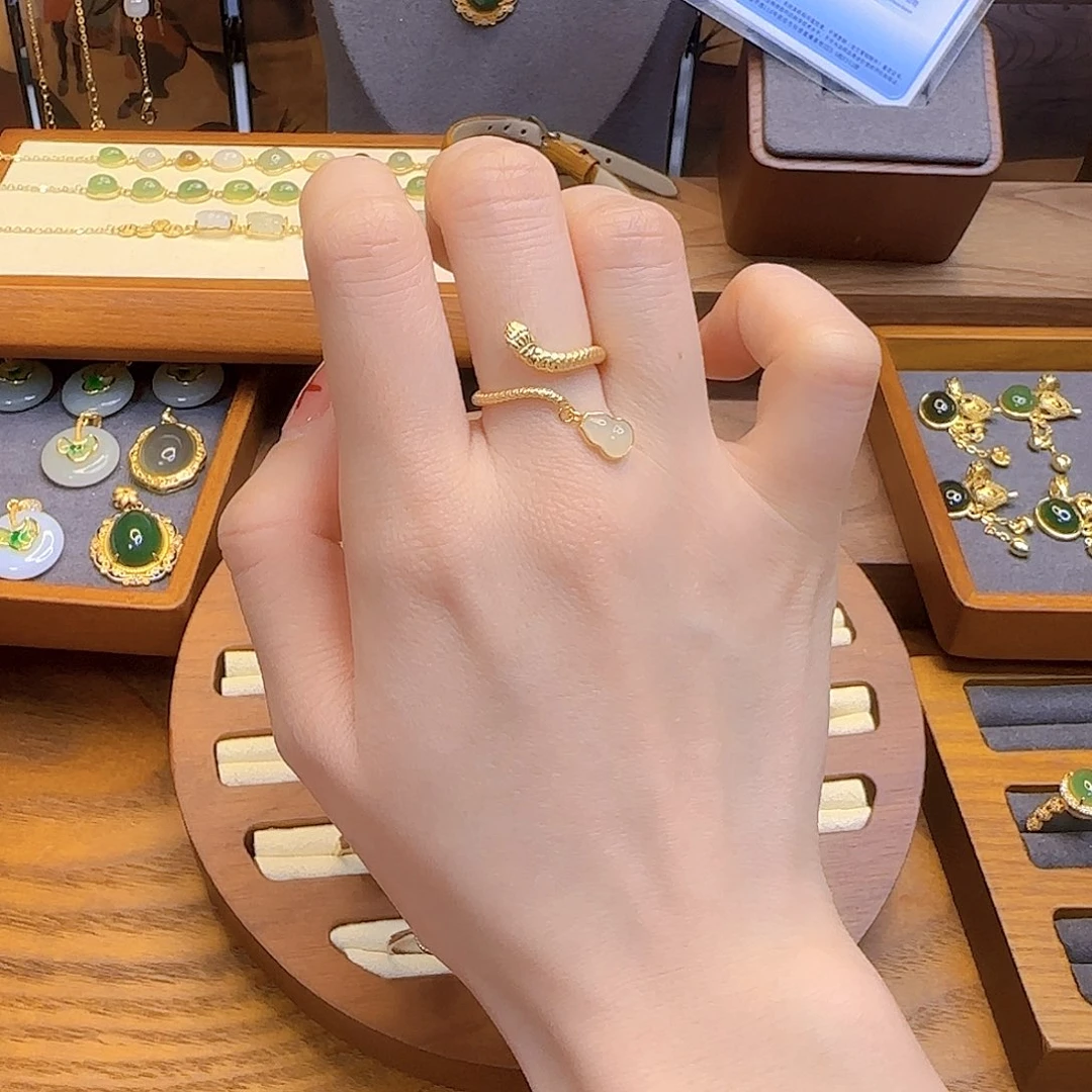 和田玉戒指银S925镀金镶嵌