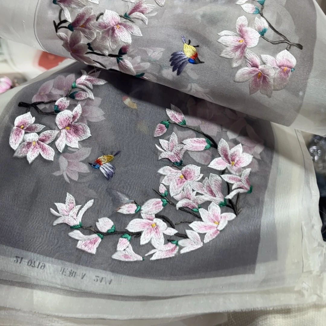 刺绣纯手工制作的一款