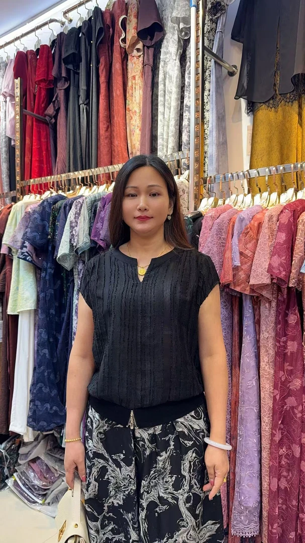 夏季宽松衬衫时尚百搭洋气显瘦拉链遮肉设计