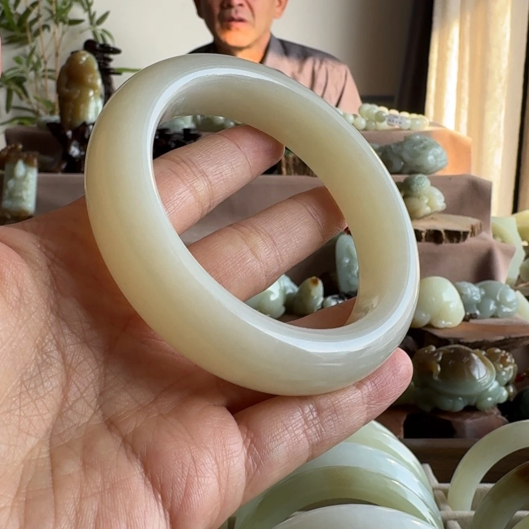 和田玉（糖玉）未镶嵌手链
