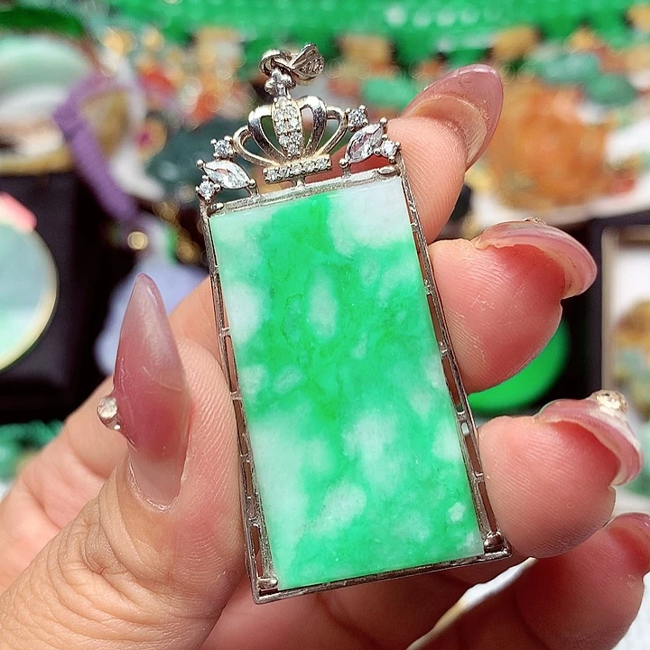翡翠银S925镶嵌颈饰翡翠