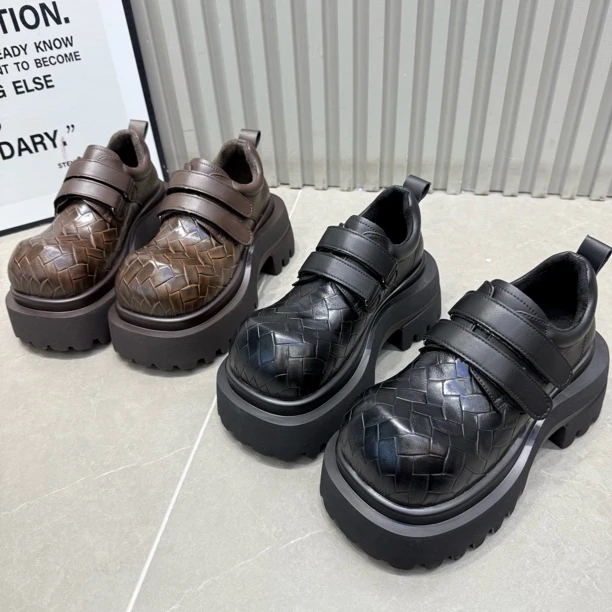 富670-5新款厚底秋冬加绒编织料双魔术贴英伦风圆头乐福鞋底厚7公