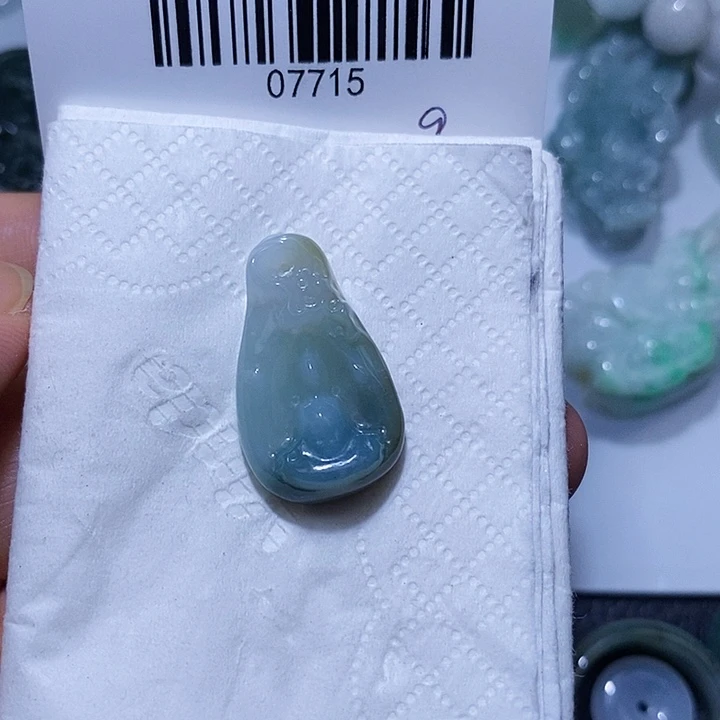 翡翠未镶嵌颈饰天光墟翡翠市场现金代购
