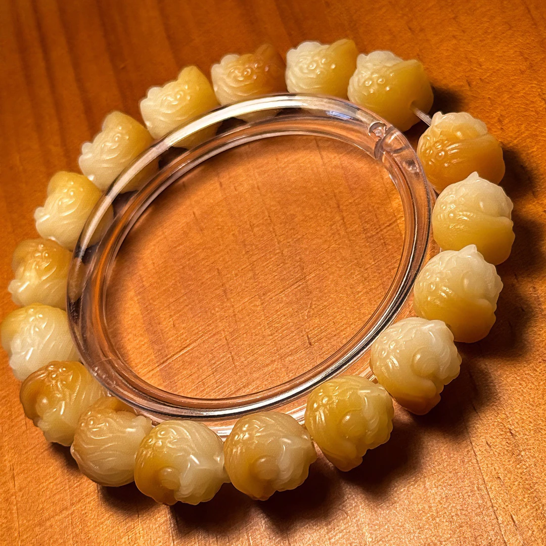 狼甄选 醒狮在腕 财福常伴！原生态菩提根烤色雕刻国潮风醒狮手串