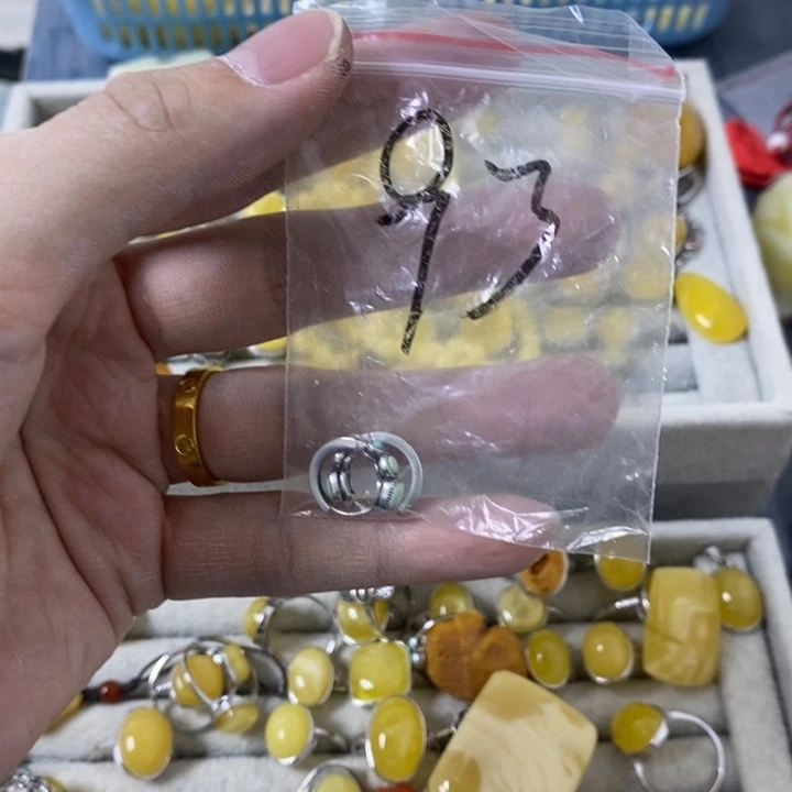 蜜蜡裸石银S925镶嵌耳扣