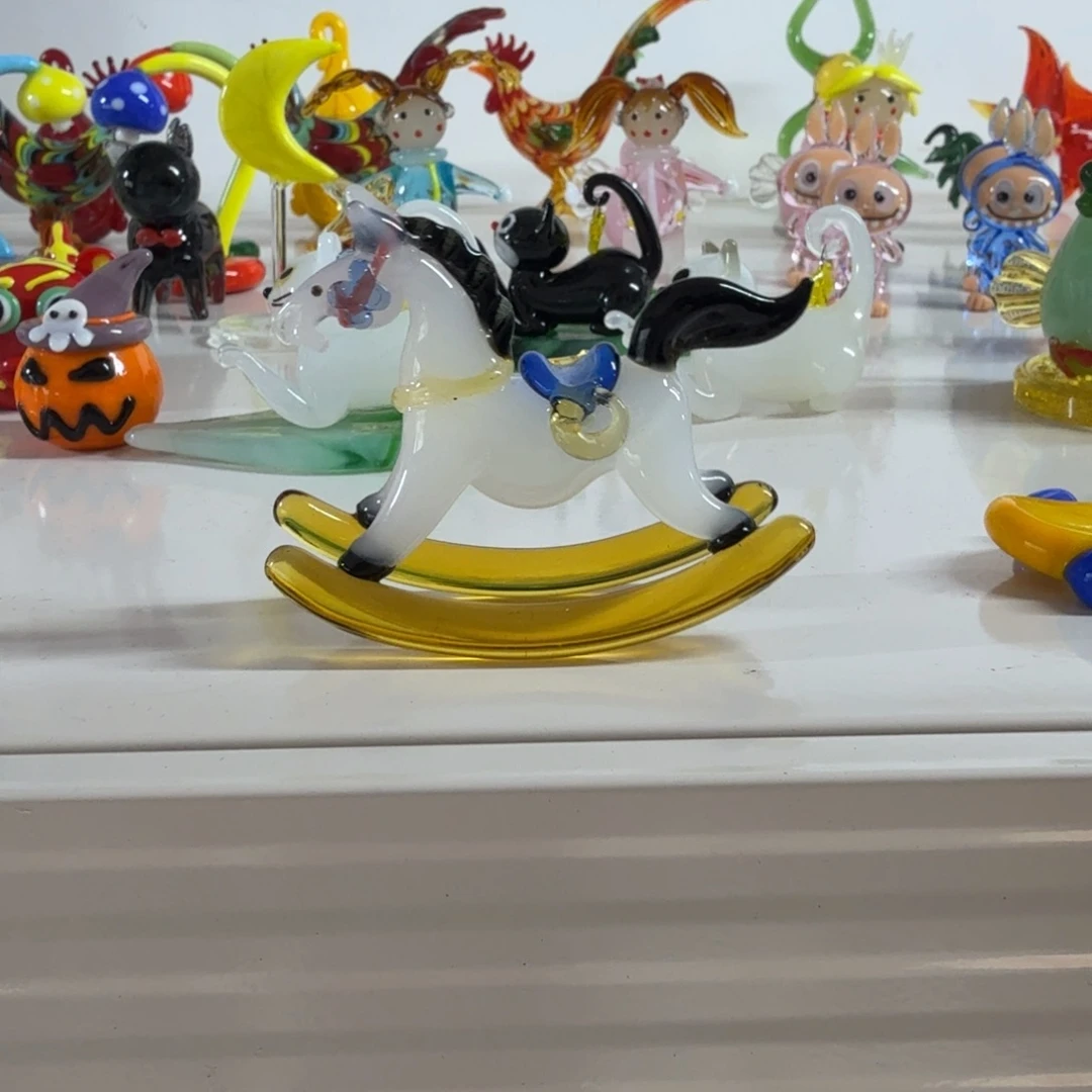 琉璃手工艺品摇摇马