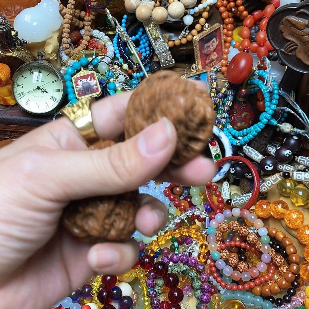 滴血莲花菩提吊坠