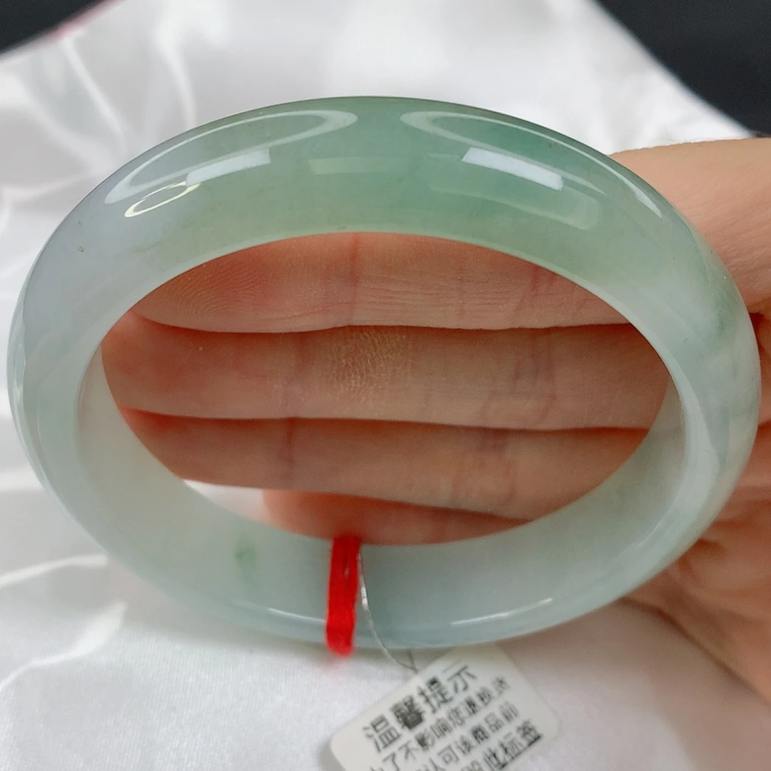未镶嵌手镯翡翠57正圈，清透浅绿半山水，细纹，04