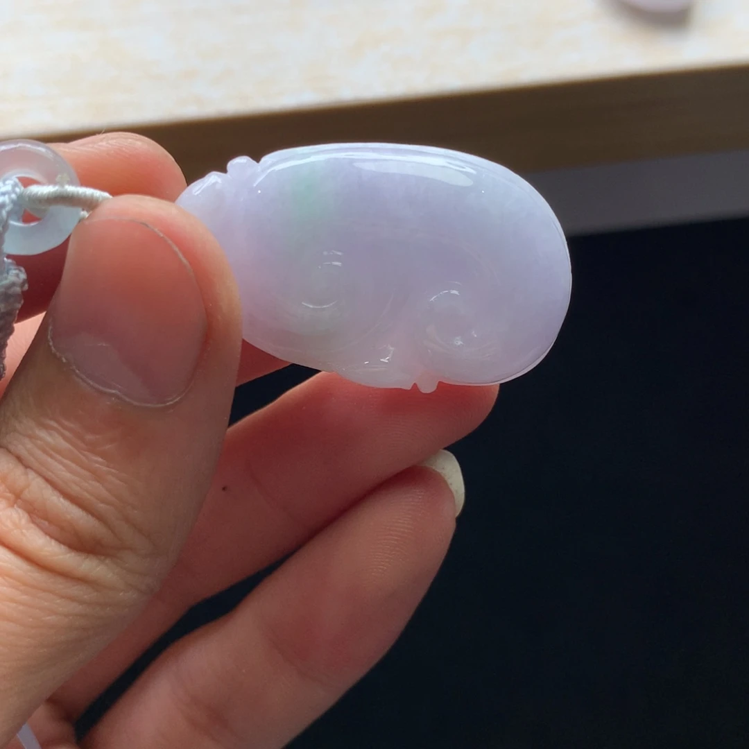 翡翠未镶嵌颈饰吊坠