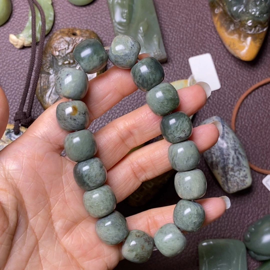 岫岩河磨玉（透闪石质玉）29.9未镶嵌吉*