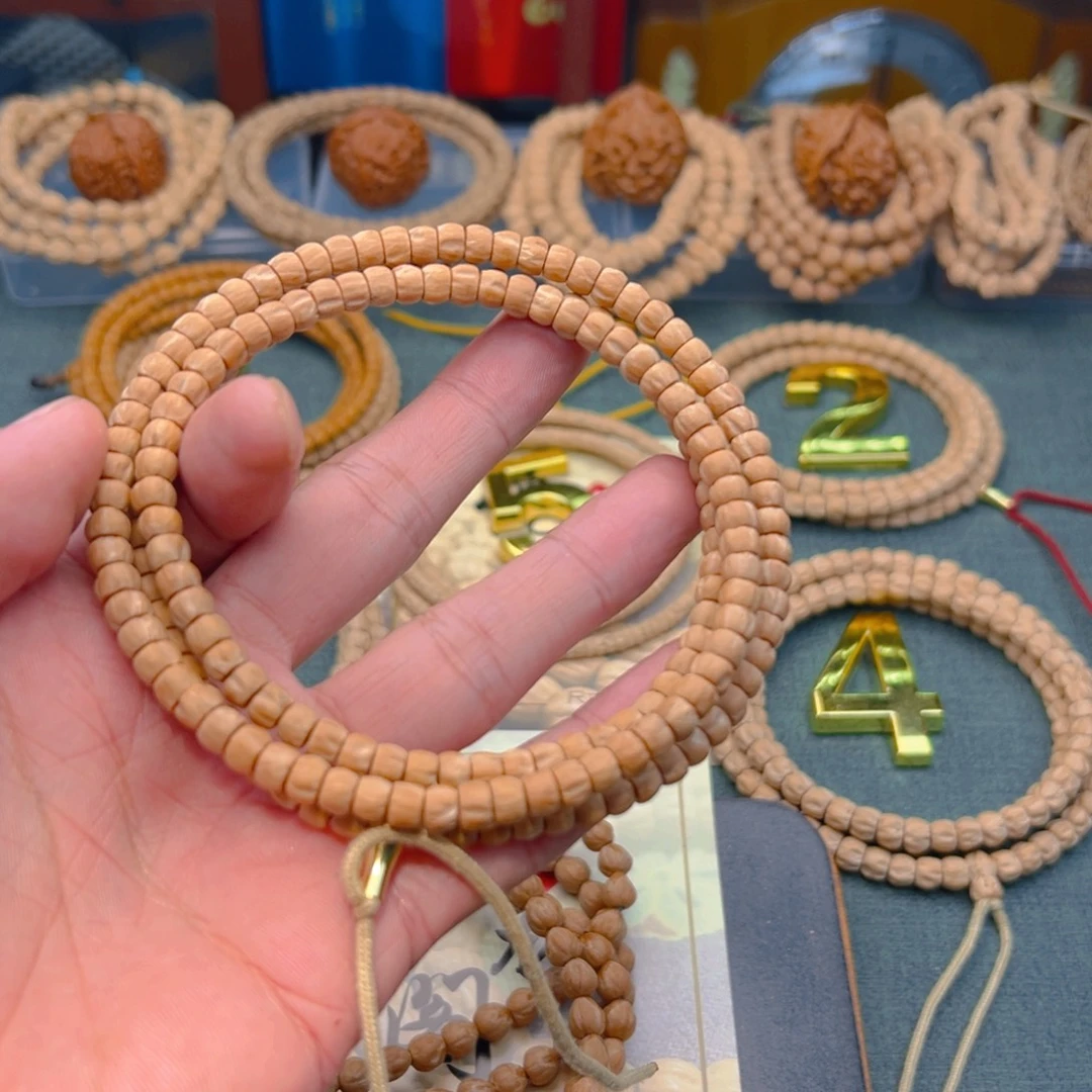 重***心吊坠柏香籽/百香籽