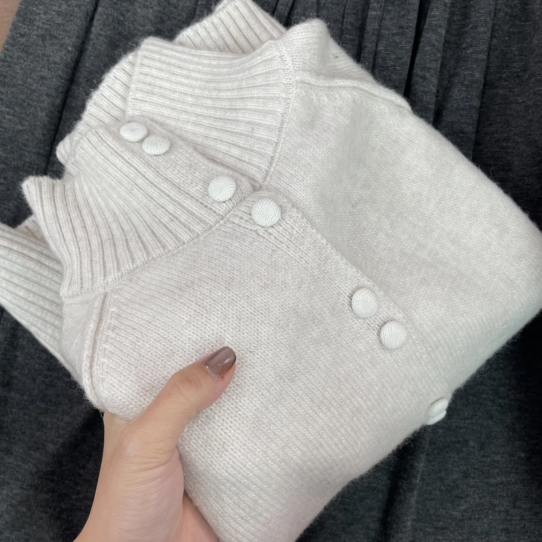 包扣高领针织开衫女士厚款毛衣外套秋冬季极简风内搭上衣打底