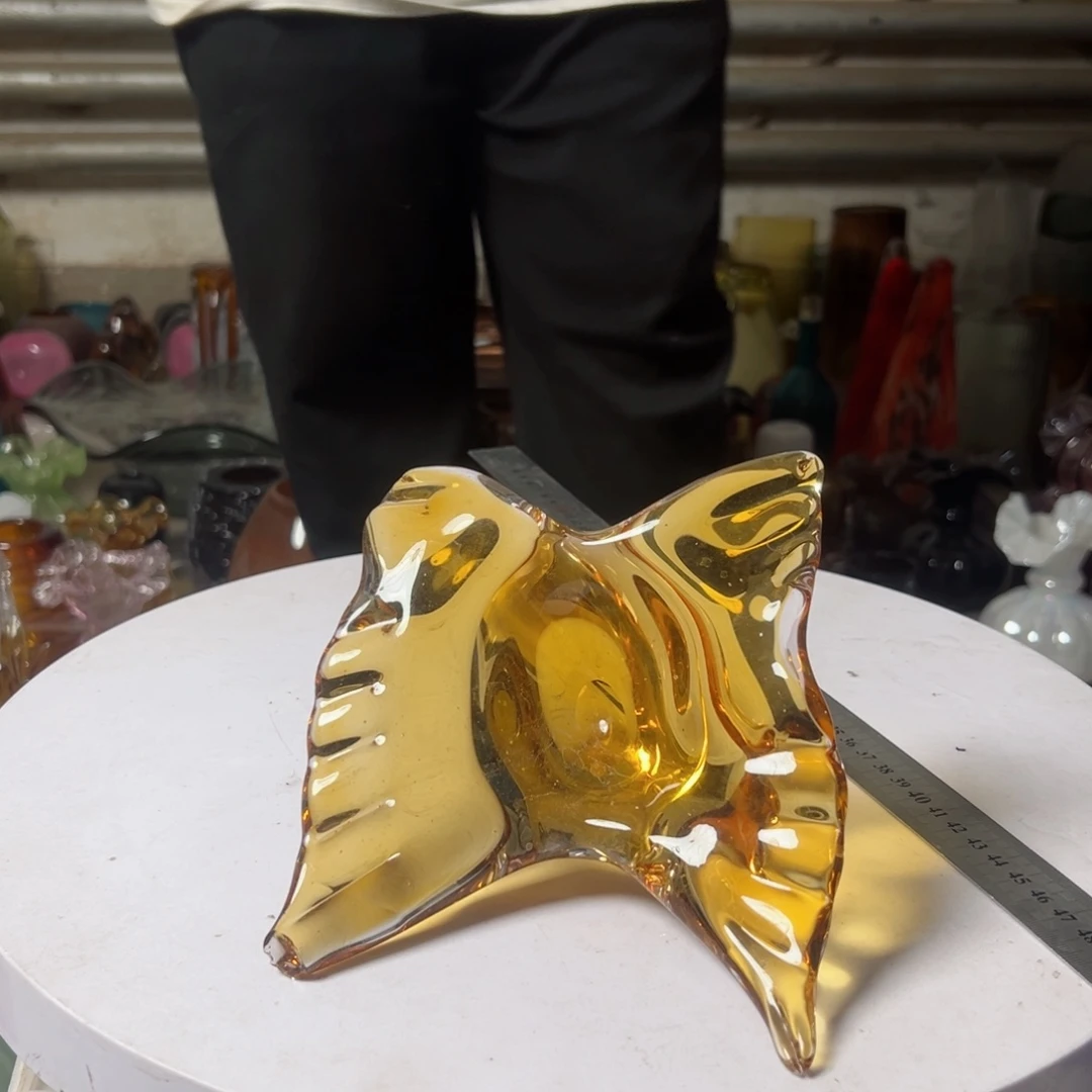 琥珀琉璃花器摆件高度8磕伤