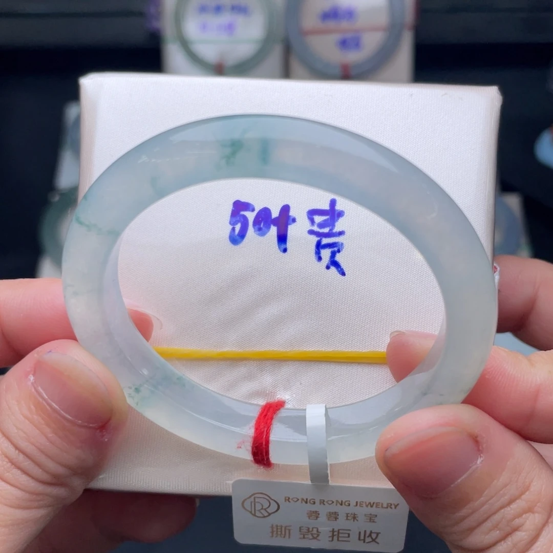 翡翠未镶嵌手镯翡翠手镯