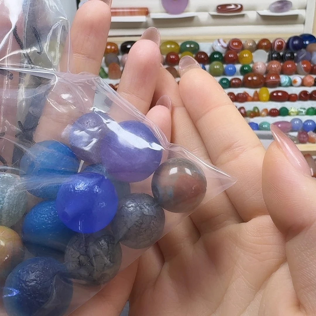 任***姓未镶嵌玛瑙/玉髓珠宝奇石