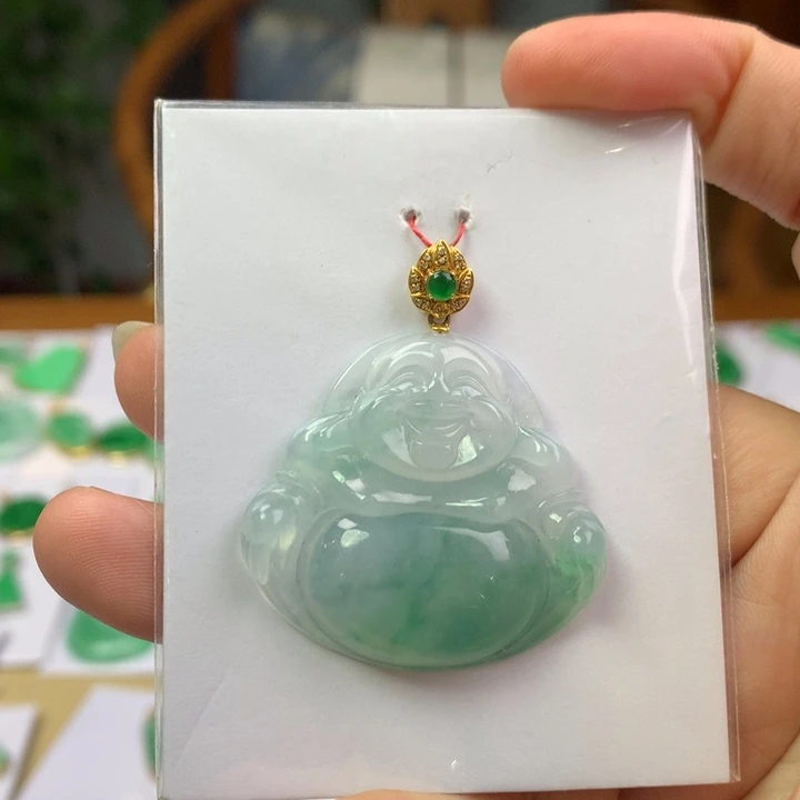 颈饰18K金镶嵌翡翠翡翠吊坠