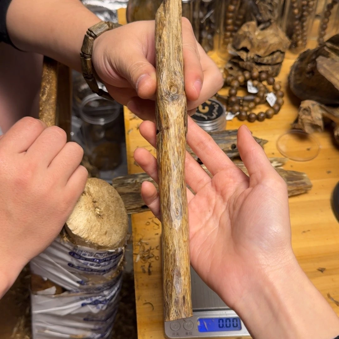 沉香沉香碎屑白棋树心油块料40克