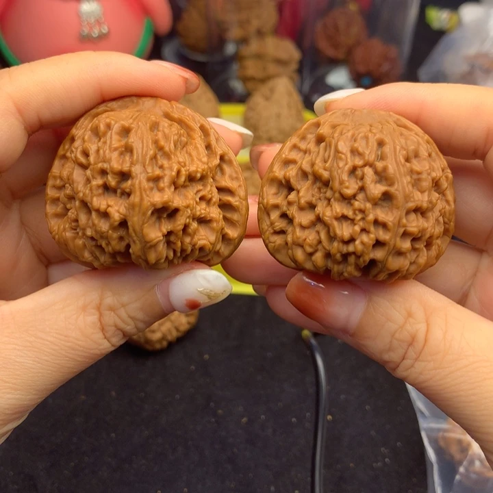 文玩核桃吊坠南疆事