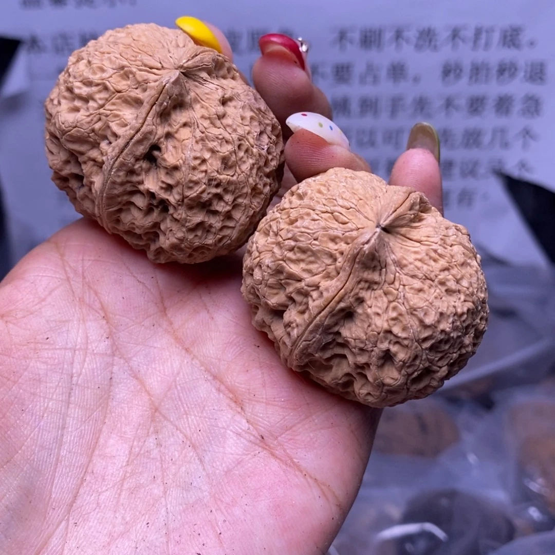 把件文玩核桃云南野生铁核桃147号43mm虚尖