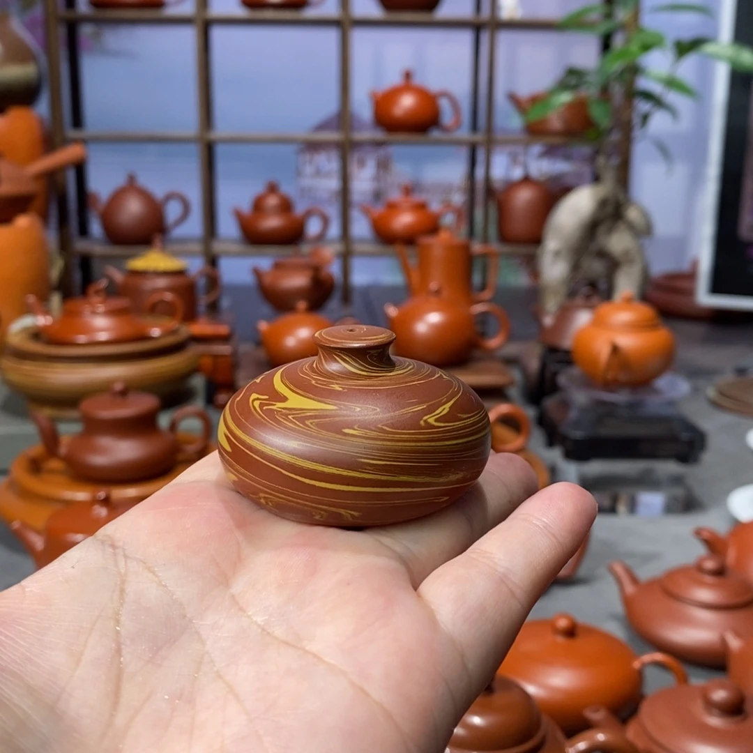 茶壶朱泥章氏河记绞泥盖置