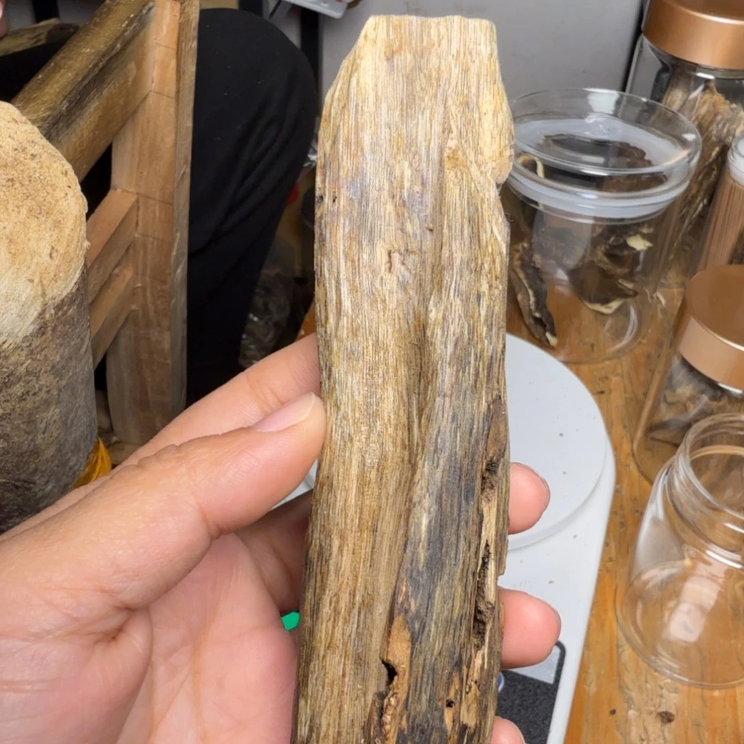 沉香块料沉香块料