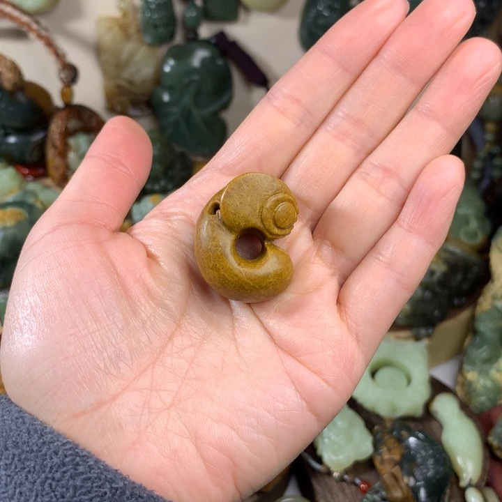 岫岩河磨玉（透闪石质玉）手把未镶嵌可**