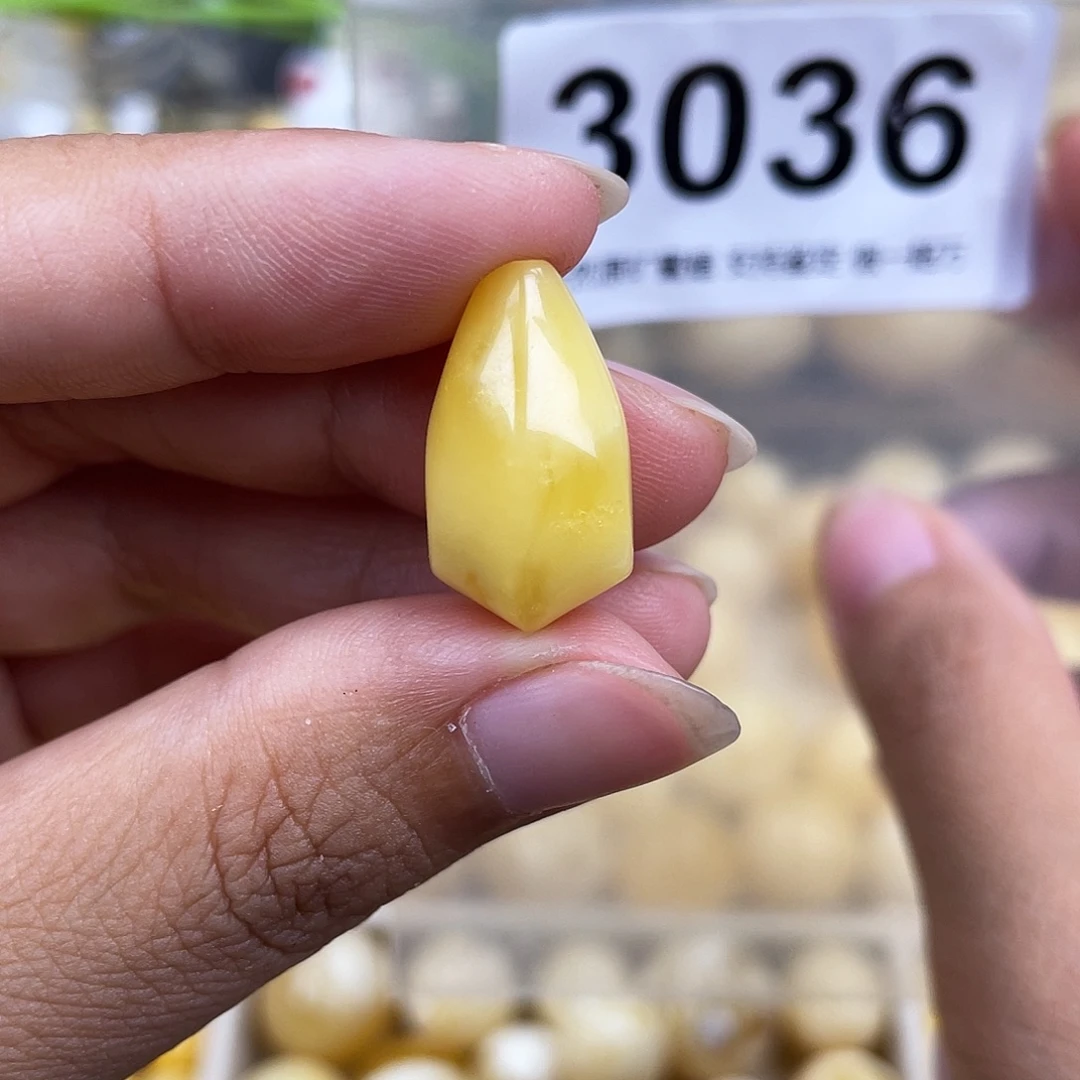 J***a琥珀未镶嵌珠宝奇石11.6 粉