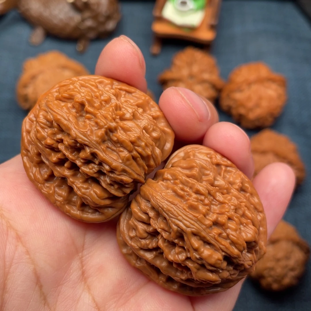 文玩核桃把件37山地小楼红皮全品