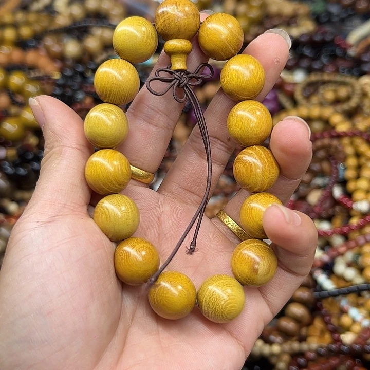 维腊木（绿檀）无事牌