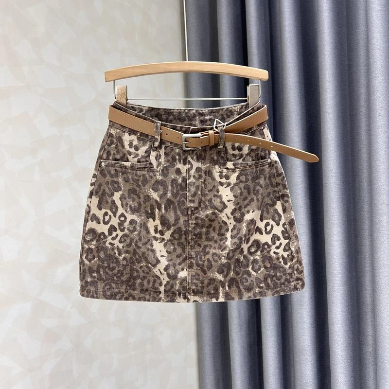 豹纹复古高腰牛仔半身裙女秋季新款洋气减龄显瘦百搭a字包臀短裙