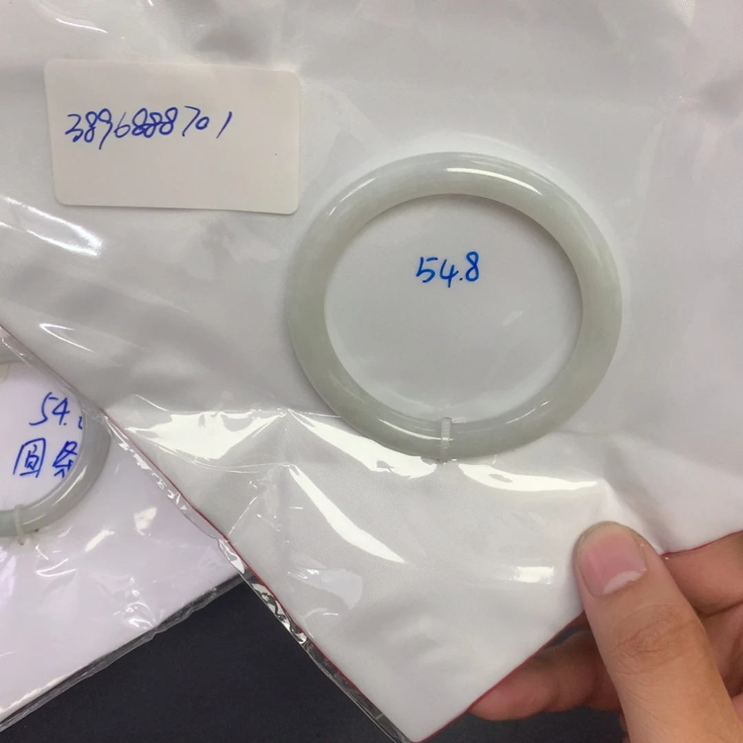 鲸***2翡翠未镶嵌手镯天然缅甸翡翠手镯