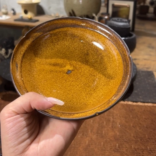 景德镇鱼和熊手工陶艺