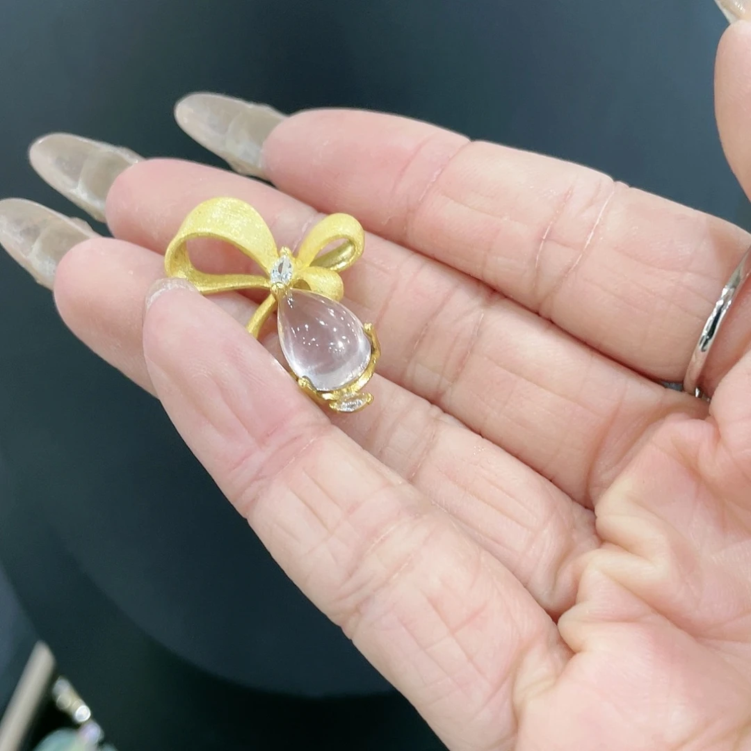 芙蓉石颈饰银S925镀金镶嵌你*～