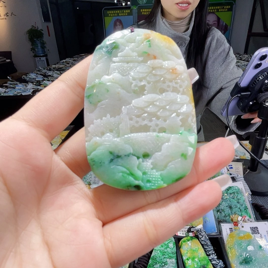颈饰未镶嵌翡翠一