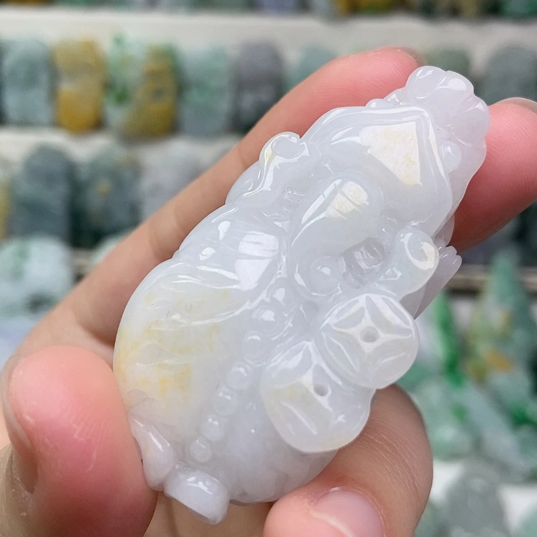 翡翠未镶嵌吊坠(赠链)