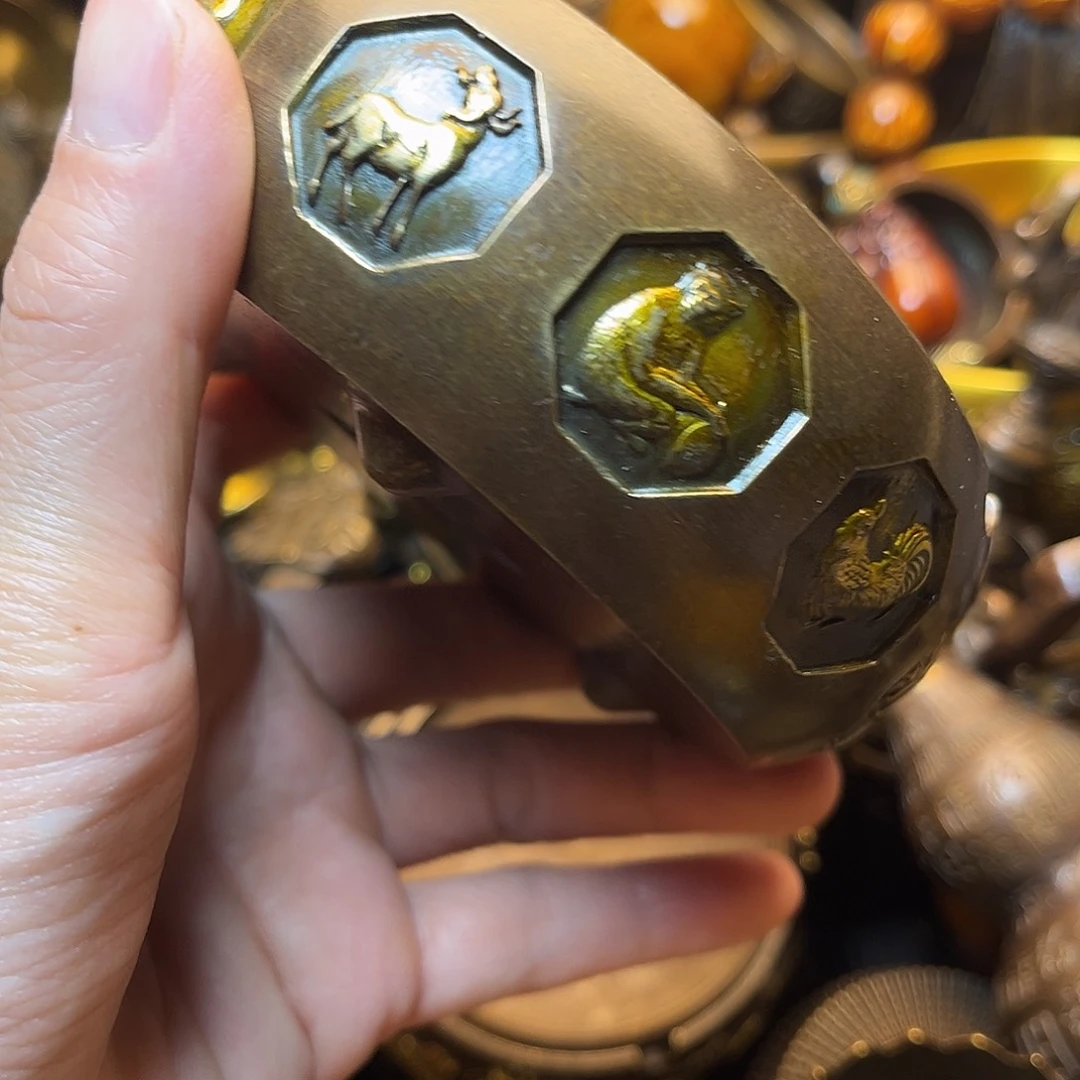 精美铜器工艺品等