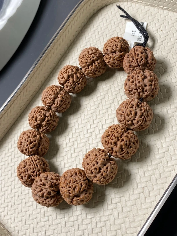 微药玉石梅花【头货严选】五瓣镂空感十足玉华质地包玩红