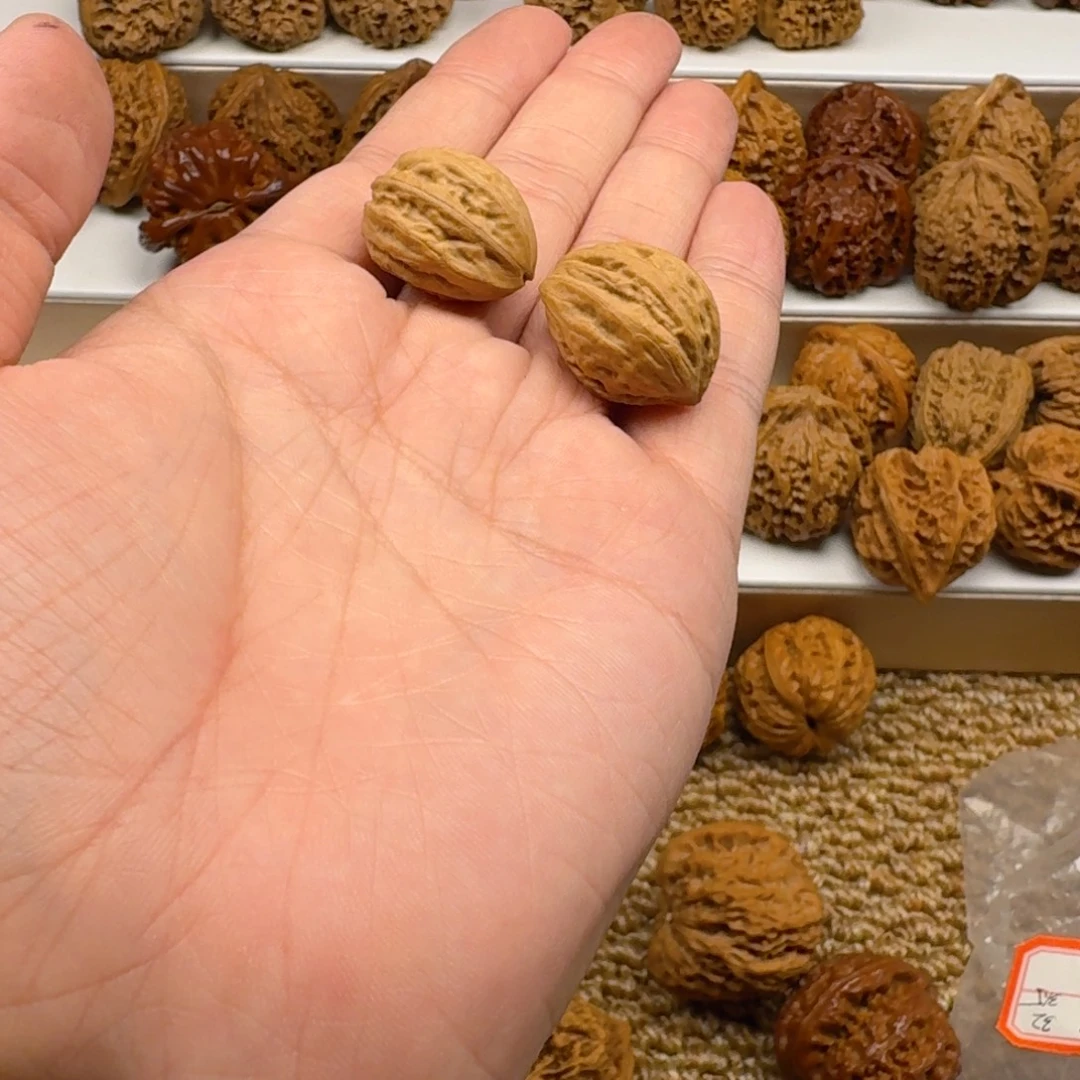 胖***胖文玩核桃吊坠望月