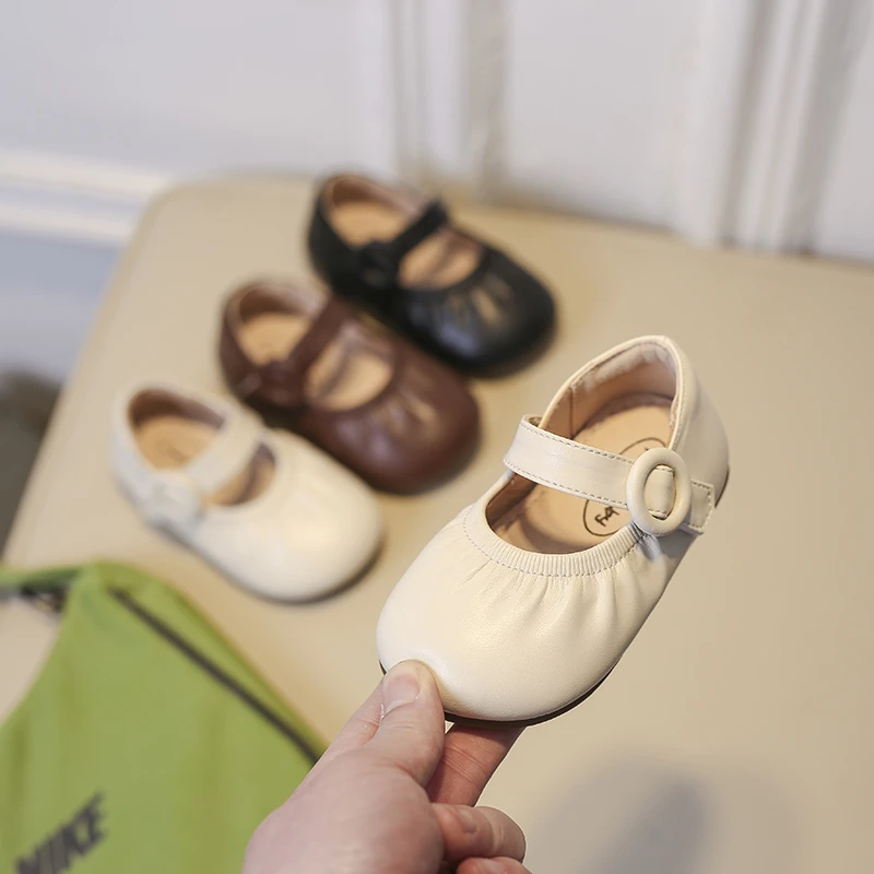 学步鞋婴儿新款鞋公主鞋小皮鞋防滑1-3岁2025年小童春秋软底鞋子