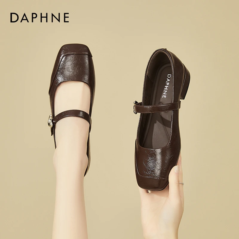 达芙妮玛丽珍鞋女春季2025新款软皮方头粗跟小皮鞋一字带浅口单鞋