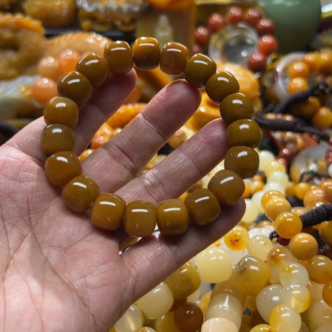 石英质玉未镶嵌颈饰