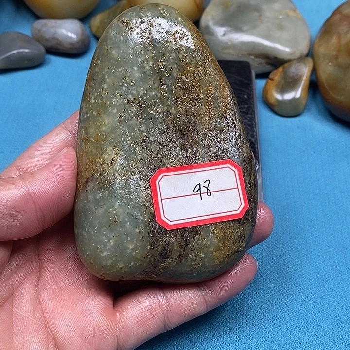 未镶嵌和田玉把件98