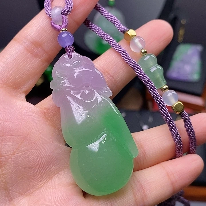 颈饰未镶嵌翡翠吊坠