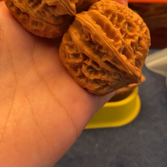 【闪购商品】文玩核桃吊坠九龙筋